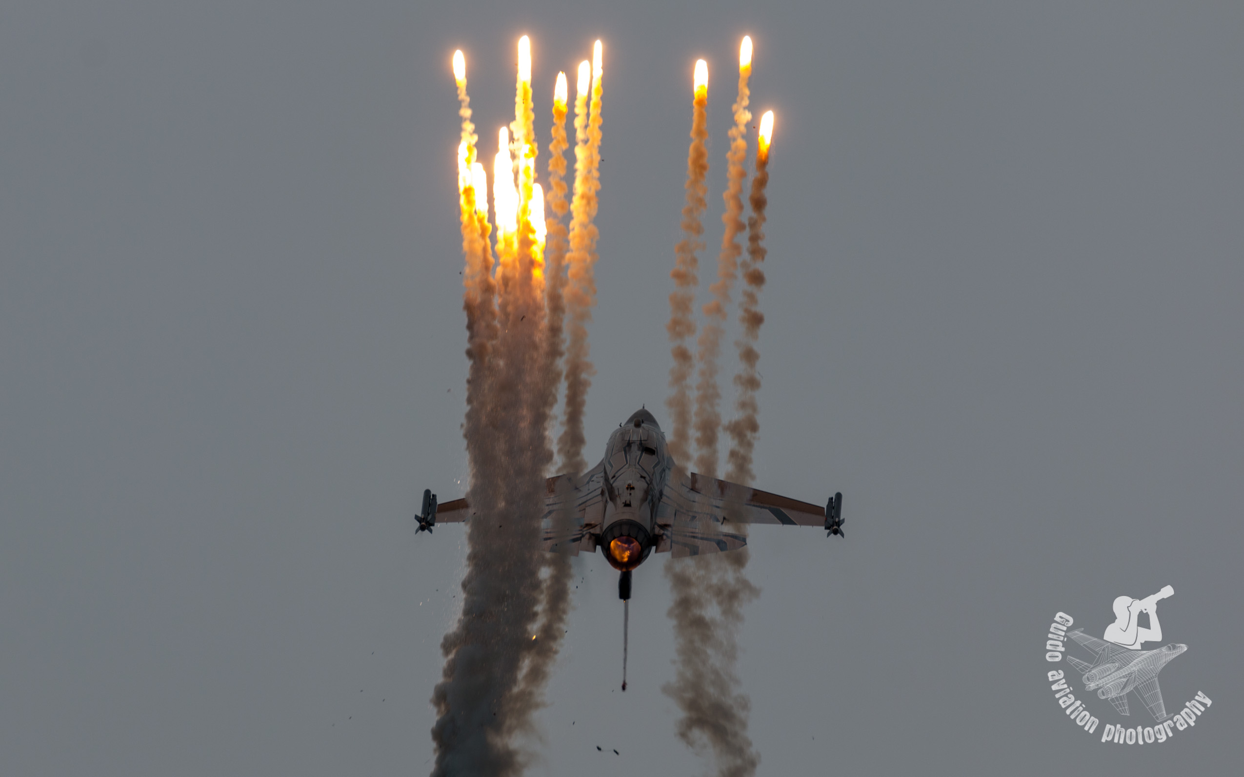 F-16
